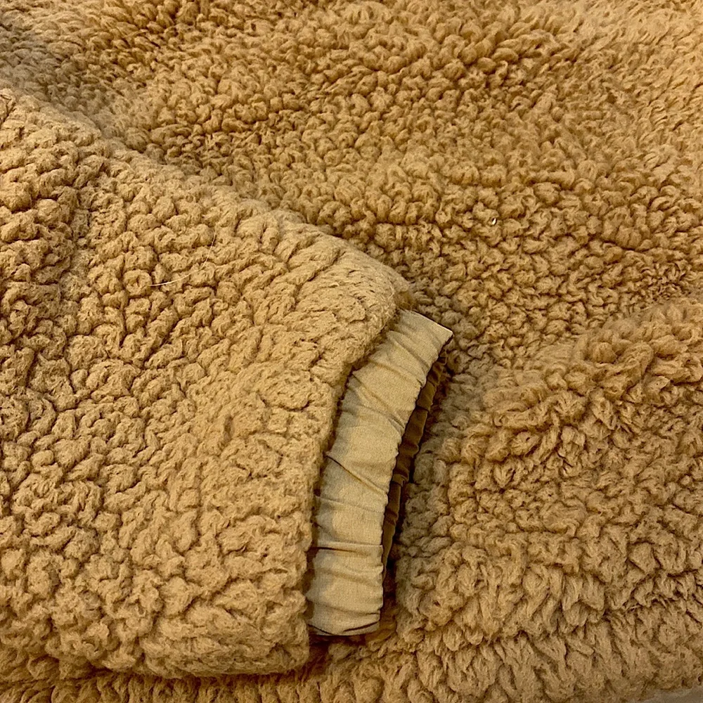 NWOT PINK Sherpa Size S - Picture 7 of 7